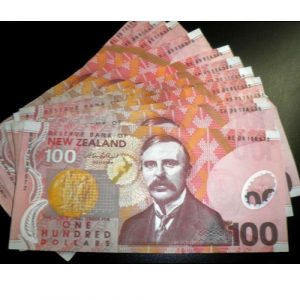 NZD $100 Bills